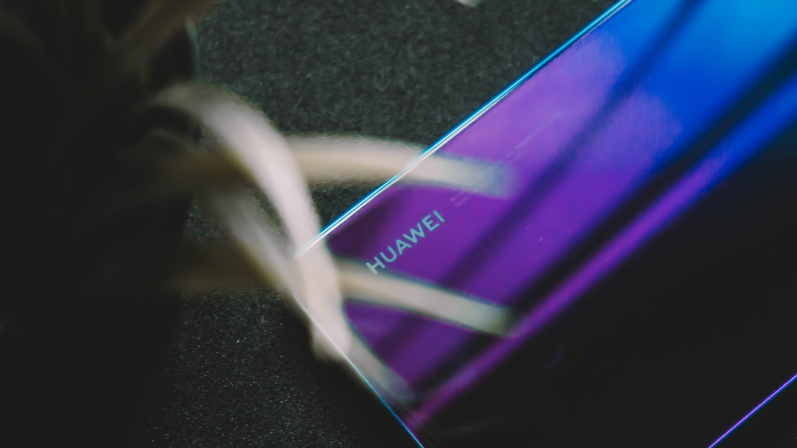 Smartphone Huawei color morado